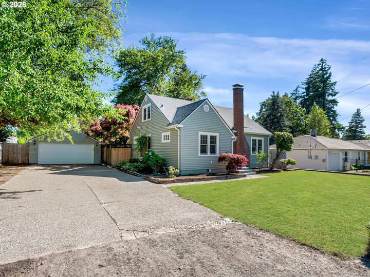 Property Photo: 8100 SW Locust St OR 97223