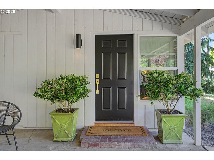 Property Photo: 309 NW Overlook Dr WA 98665