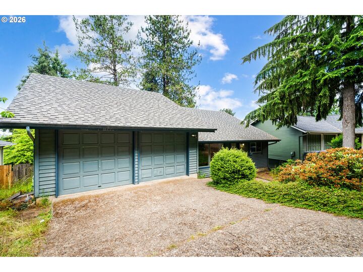 Property Photo: 3463 W 25th Ave OR 97405