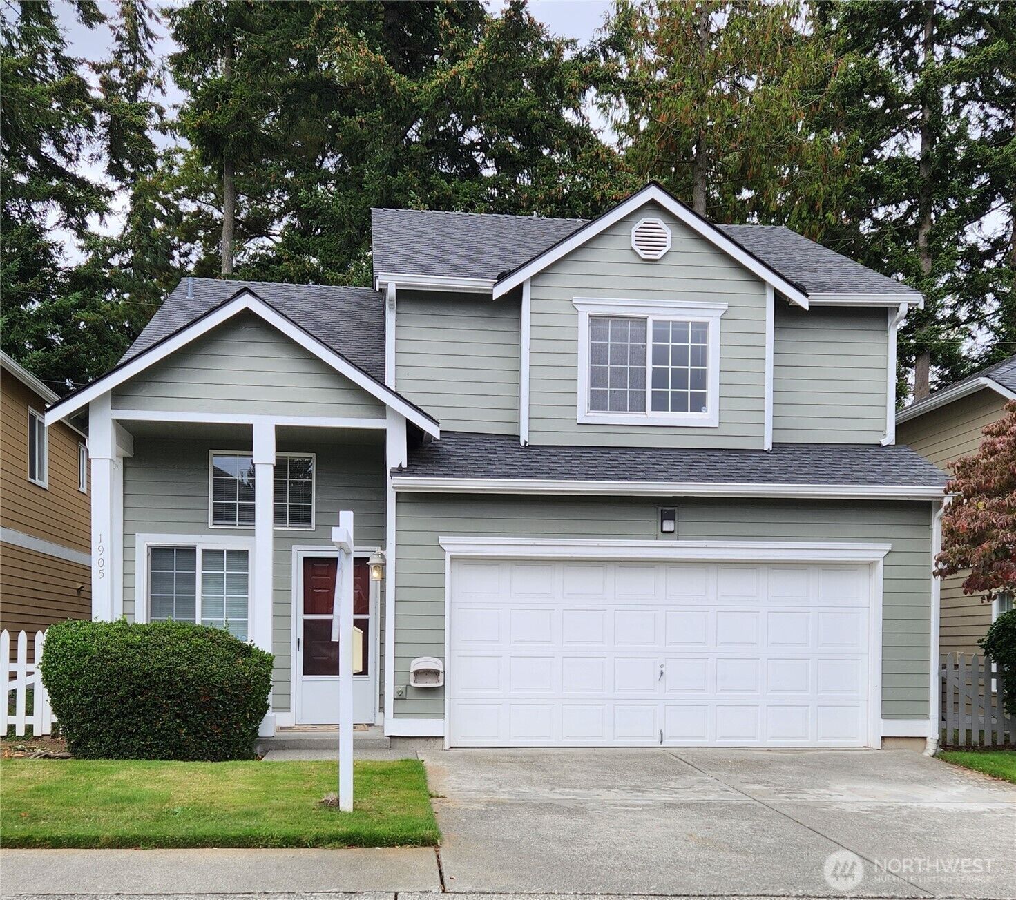 Property Photo: 1905 98th Street SE 2 WA 98208