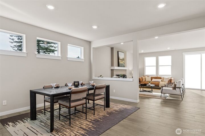 Property Photo: 1165 Clearwater Way SE 18 WA 98045