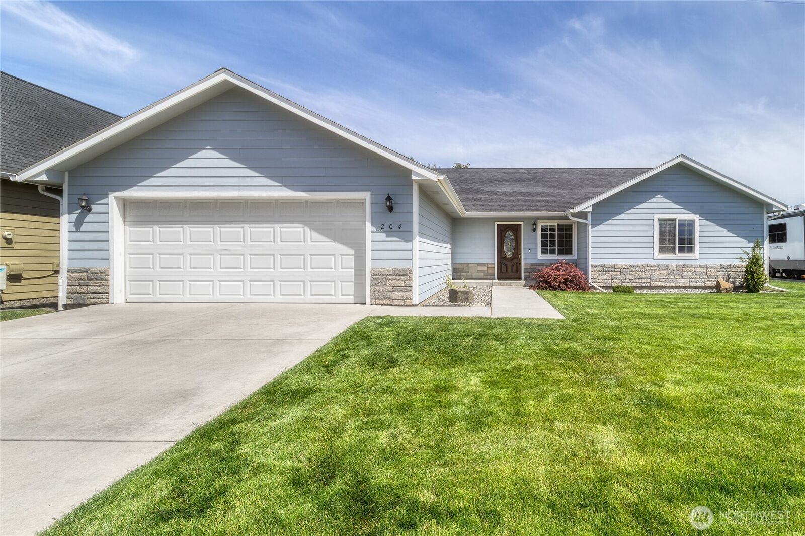 Property Photo: 204 NW Maria Street WA 99324