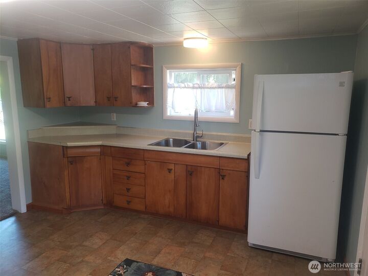 Property Photo: 845 SW 3rd. Avenue WA 98611