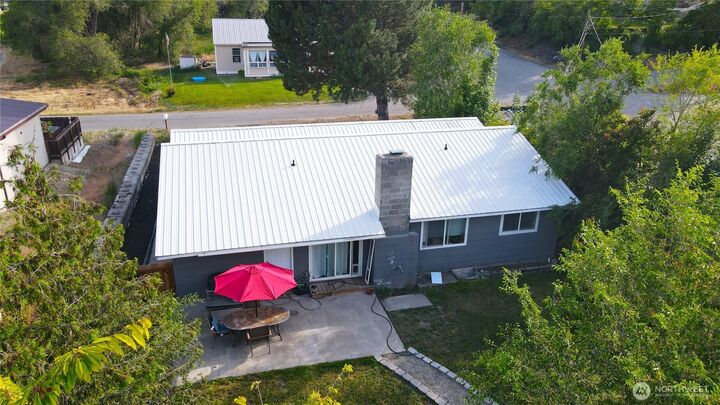 Property Photo: 915 19th Avenue WA 98844