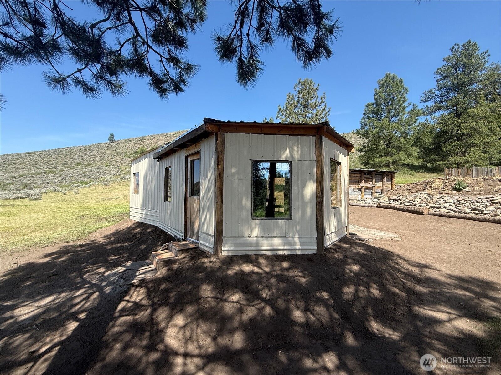 Property Photo:  174  N Lambert Lane  WA 99166 