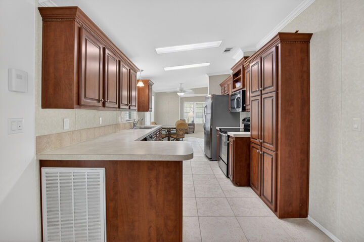 Property Photo:  5006 Curacas Bay  FL 33436 