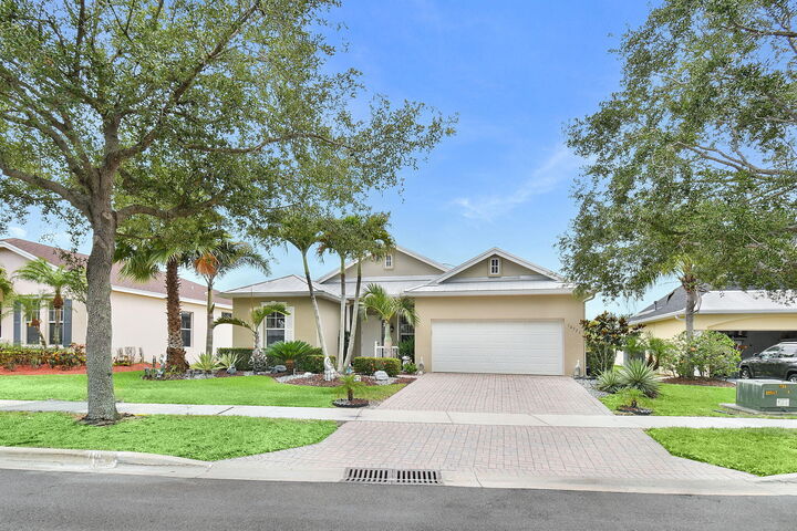 Property Photo:  10771 SW Waterway Lane  FL 34987 