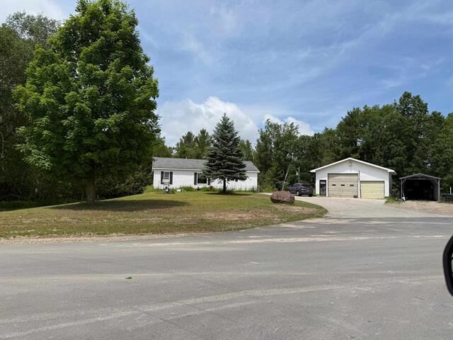 Property Photo: 1950 Vanderlip Road MI 49686