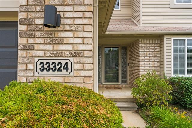 Property Photo:  33324 Sand Piper Drive  MI 48174 