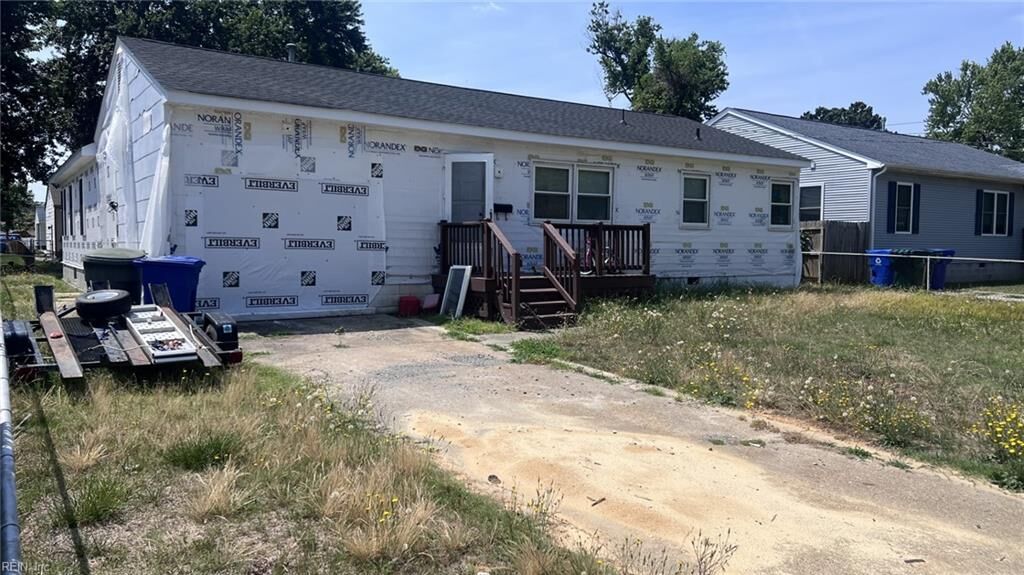 Property Photo: 1112 80th St VA 23605
