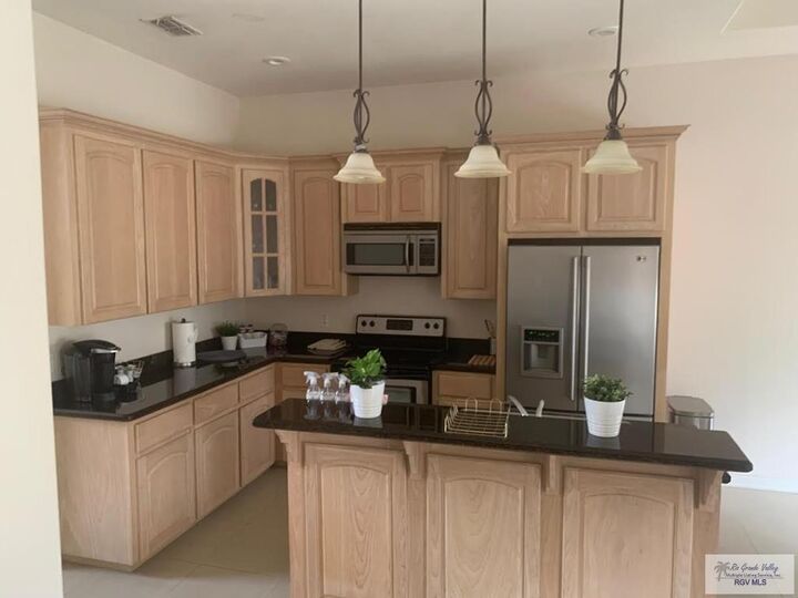 Property Photo:  1008 Rhett Ct  TX 78577 