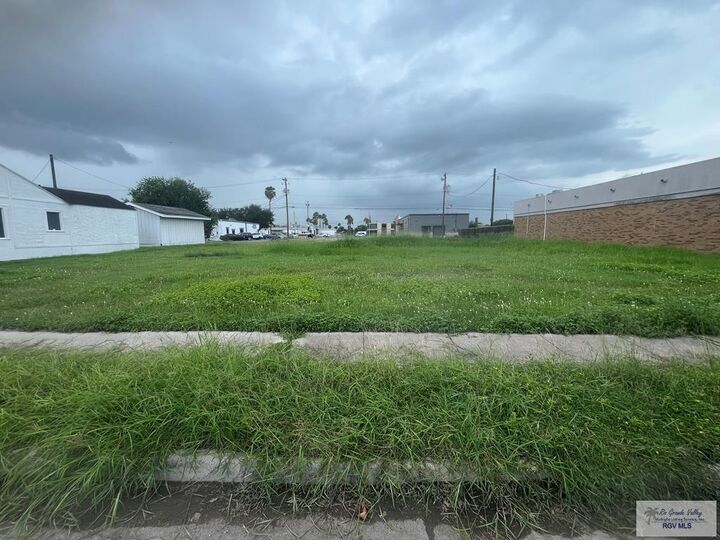Property Photo: 609 E Tyler Ave. TX 78550