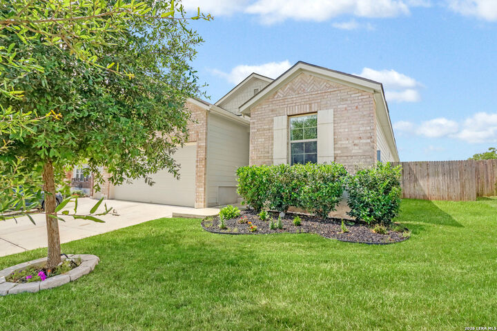 Property Photo: 9106 Tennant Ln TX 78109