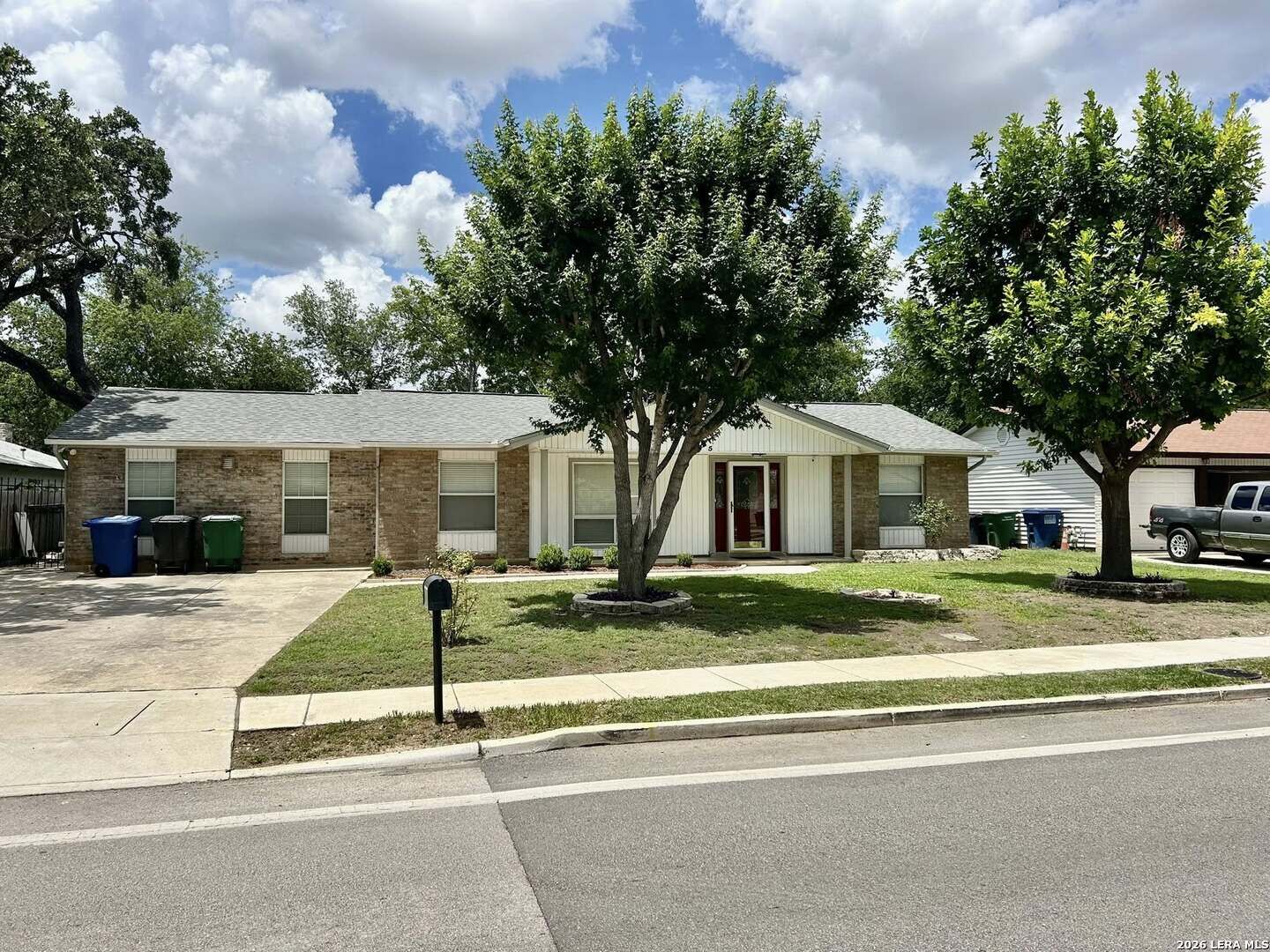 Property Photo: 4035 Barrington TX 78217