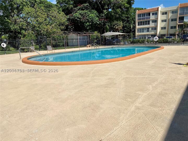Property Photo:  2301 NW 41st Ave 102  FL 33313 