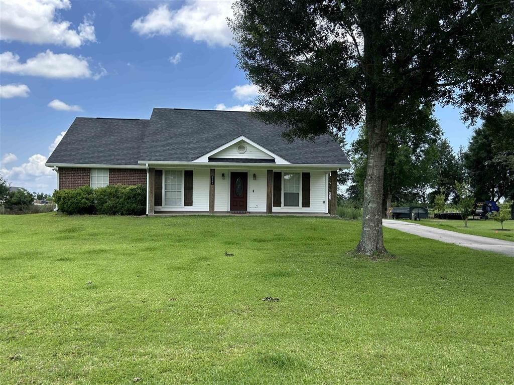 Property Photo: 1141 Lake Land Street LA 70605