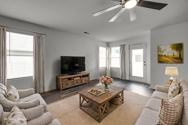 Property Photo: 284 Camden Ct SW AL 35077