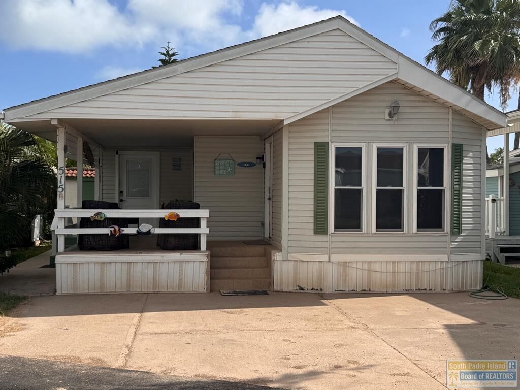 Property Photo: 515 W Clam Circle TX 78578