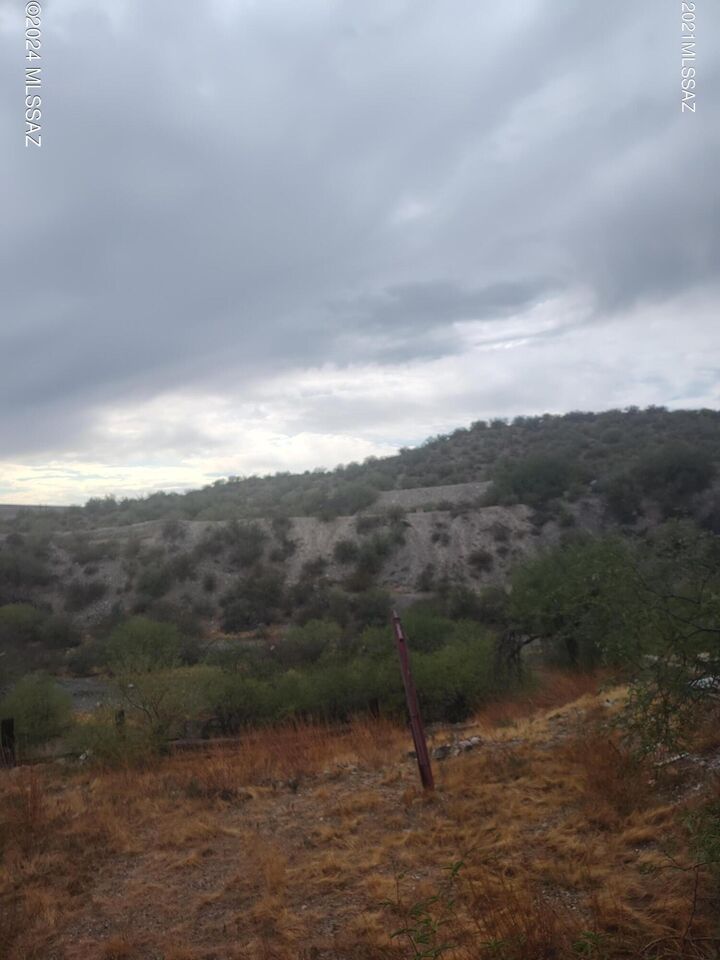 Property Photo:  17400 S Lassen Place 113  AZ 85736 