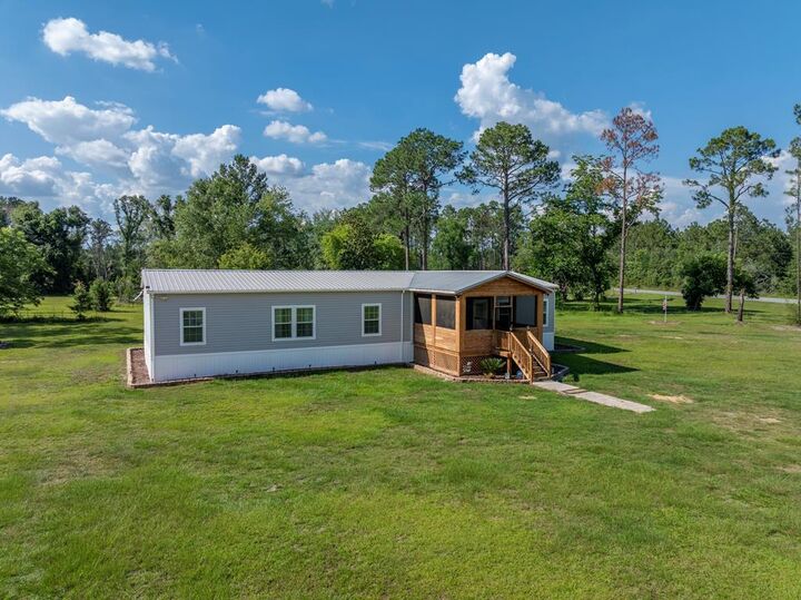 Property Photo: 1740 Ramblinwood Road GA 31645