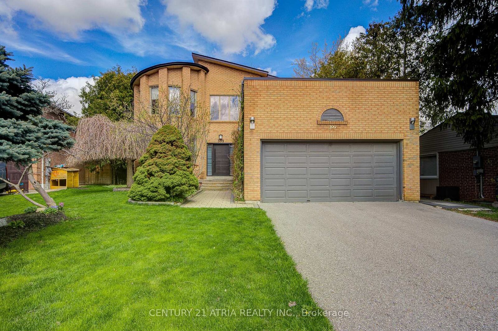 Property Photo:  399 Tareyton Road  ON L4C 3X8 