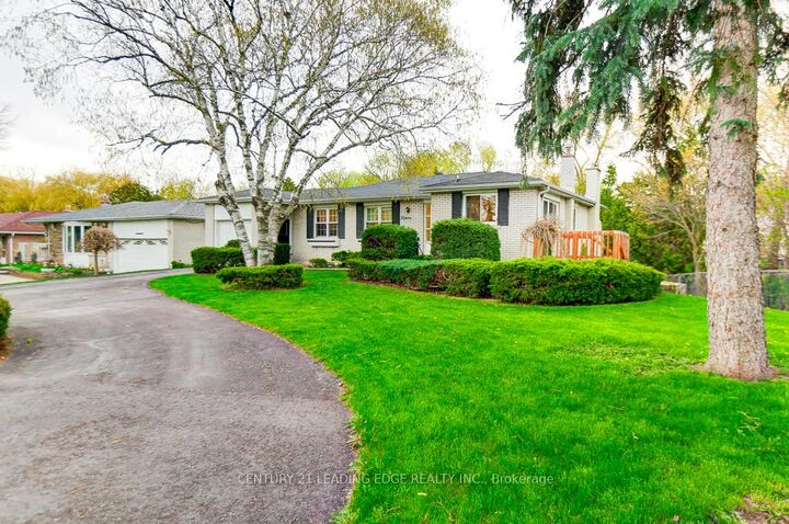 Property Photo:  15 Bakerdale Road  ON L3P 1J3 