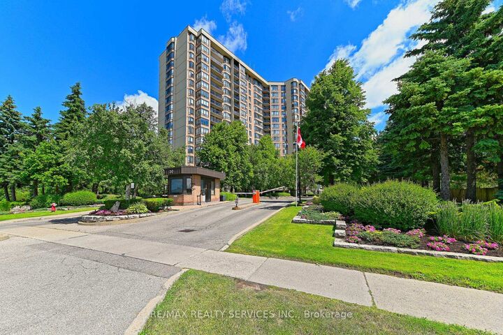 20 Cherrytree Drive 905 — photo 1