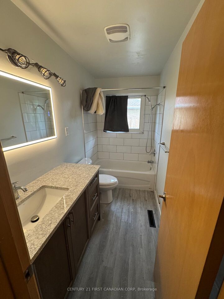 Property Photo: 100 Susan Avenue ON N5V 2G4