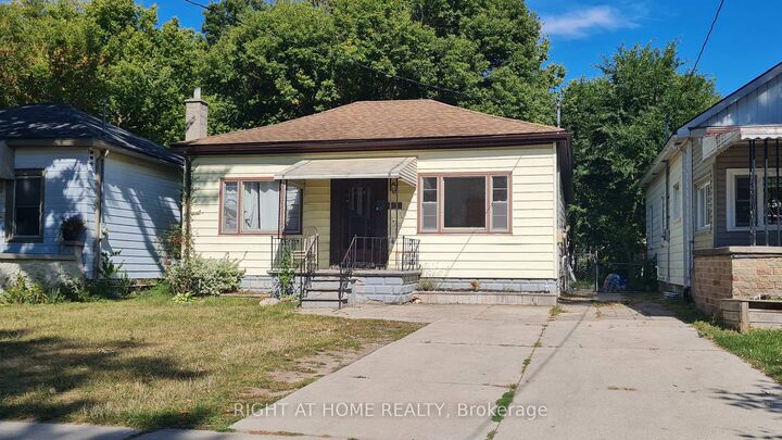 310 Grey Street — photo 1