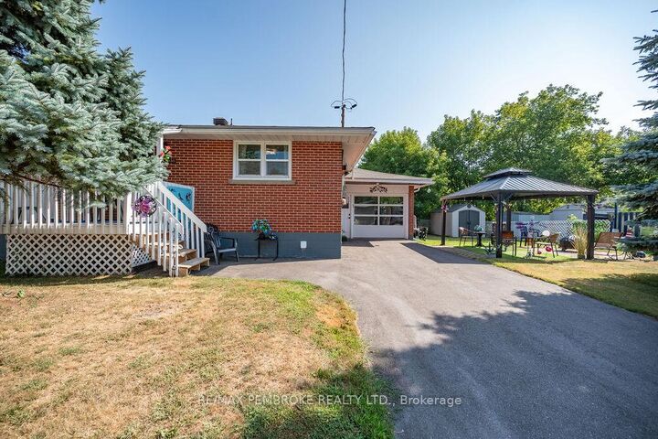 335 Willard Street — photo 1