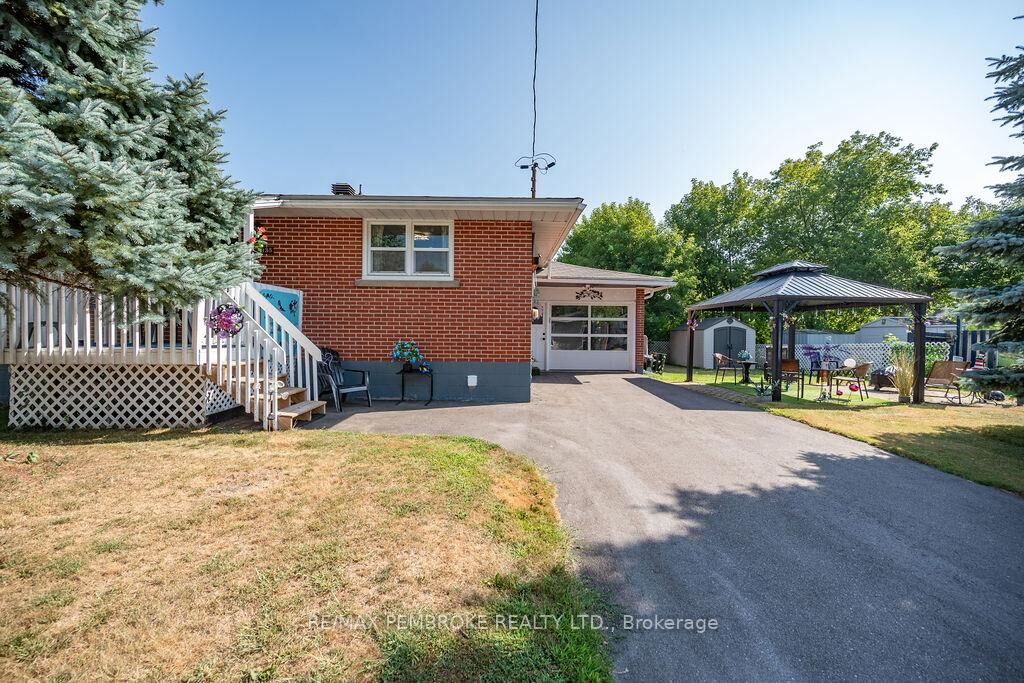 Property Photo: 335 Willard Street ON K8A 3T8
