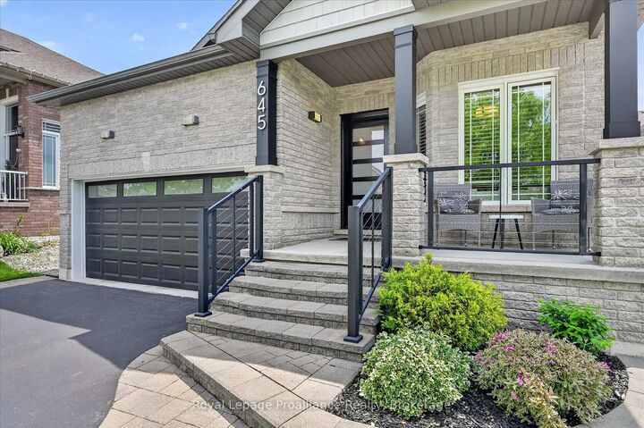645 Goodwin Terrace — photo 1