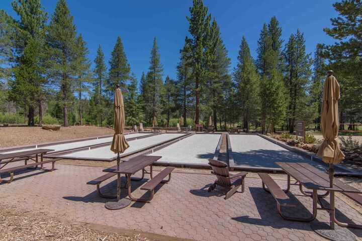 Property Photo: 15569 Glacier Way CA 96161