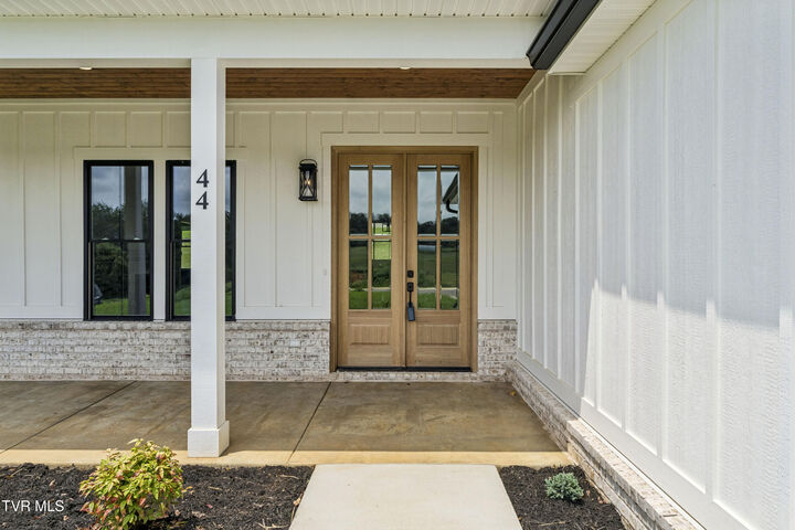 Property Photo:  44 Steepleview Court  TN 37659 