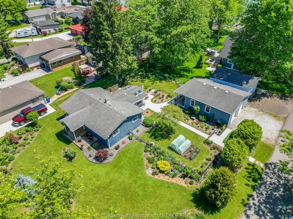 Property Photo: 601 Towanda Boulevard ON N0P 1A0