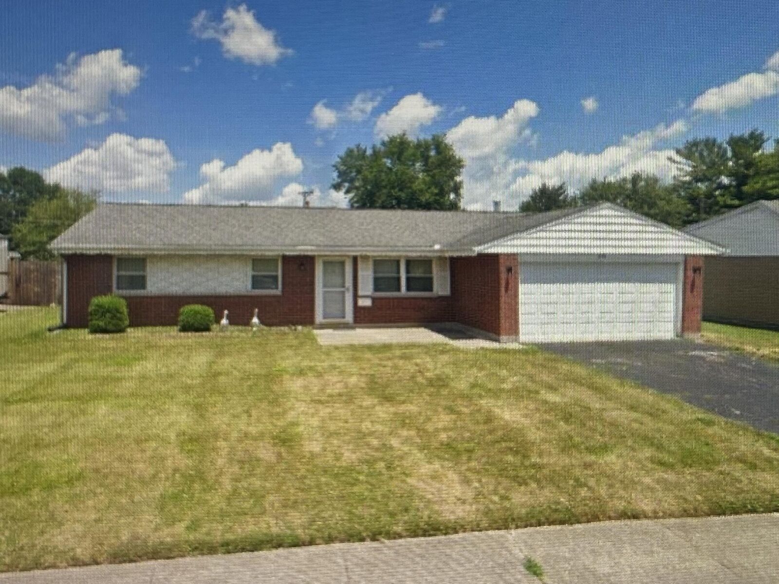 Property Photo:  905 Candlewood Boulevard  OH 45356 