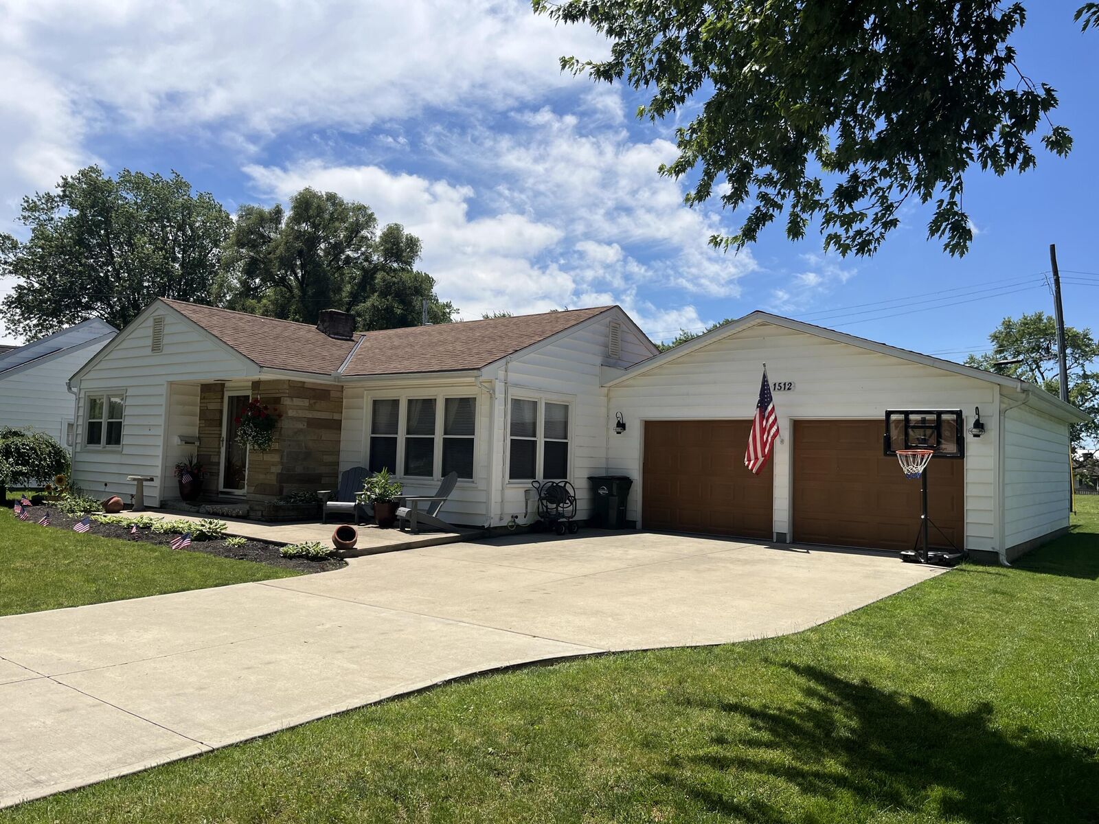 Property Photo:  1512 Grimes Circle  OH 43078 