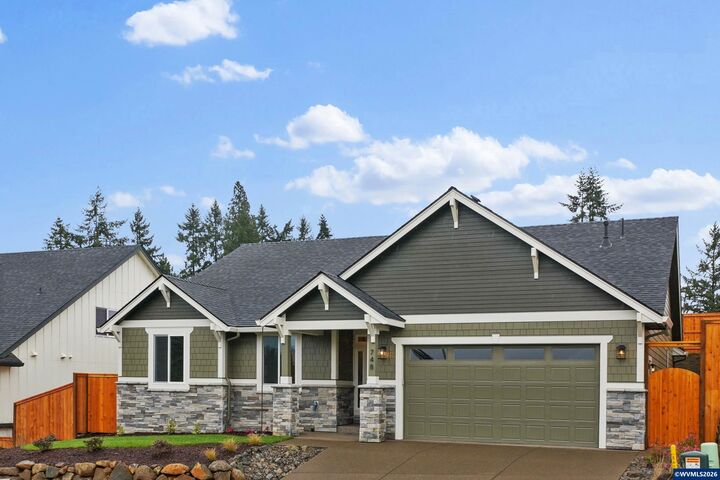 Property Photo: 747 Emily Grace Ln SE OR 97306