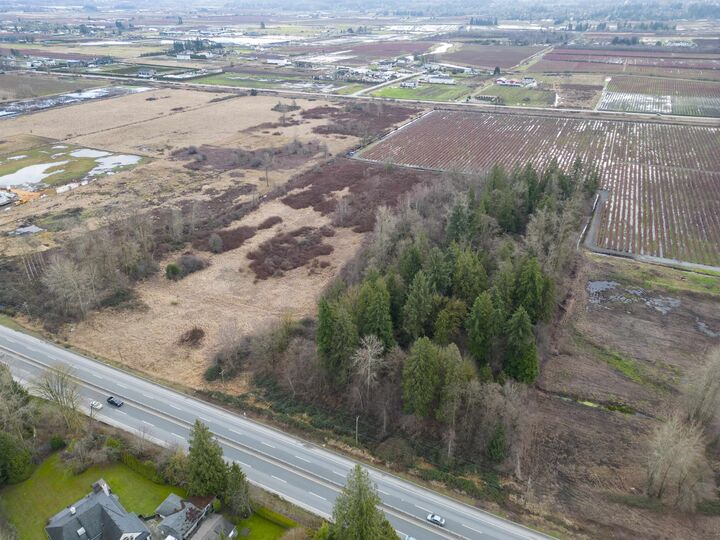 Property Photo: 15590 56 Avenue BC V3S 5K7