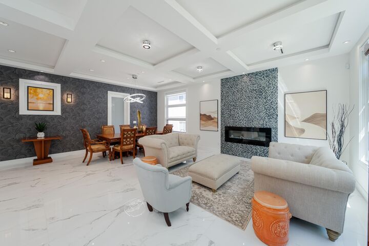 Property Photo: 2277 E 28th Avenue BC V5N 2Y3