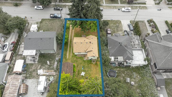 715 Roderick Avenue — photo 1