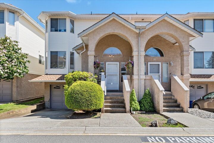 32339 7 Avenue 51 — photo 1