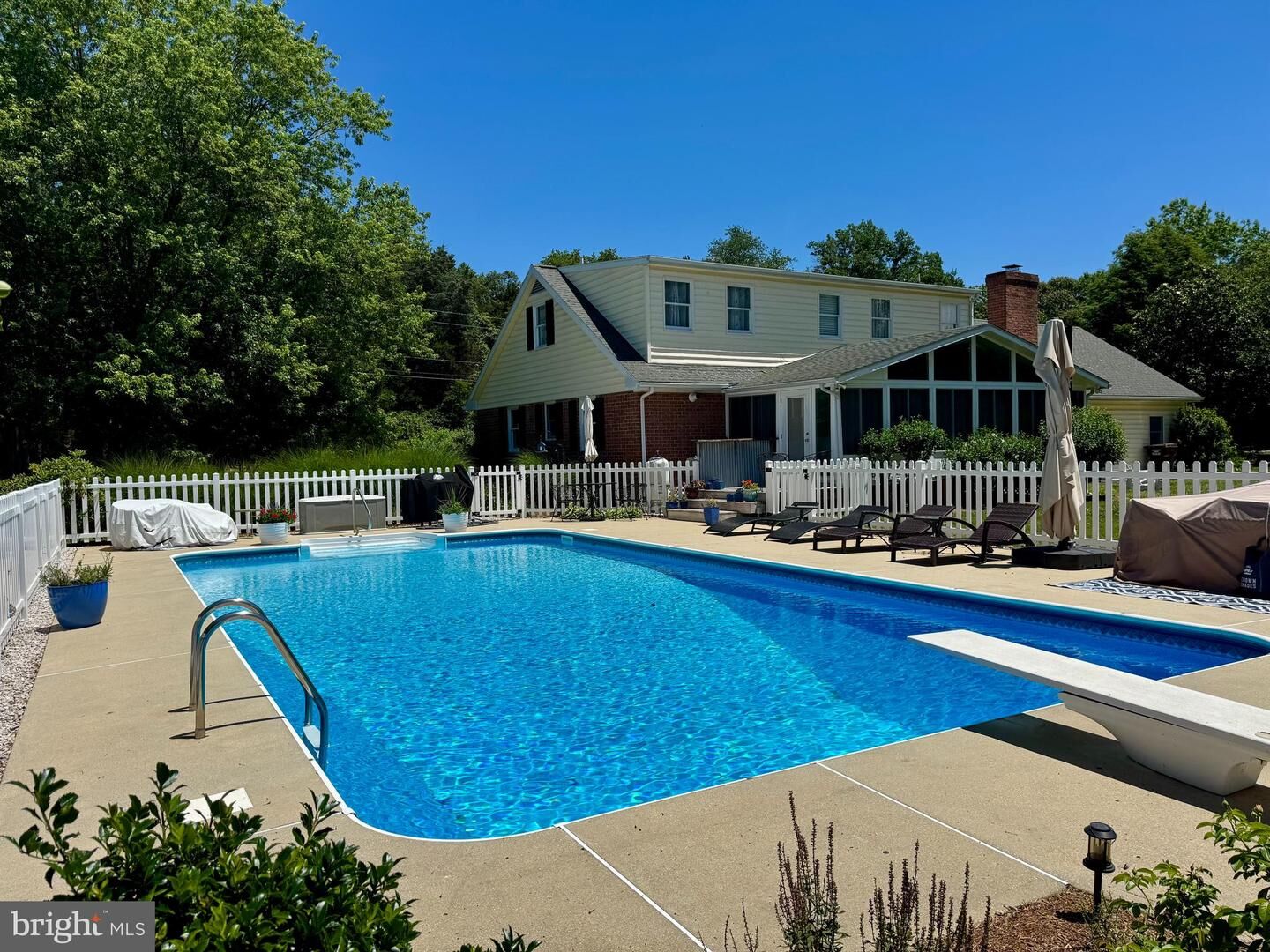 Property Photo: 201 River Road MD 21620