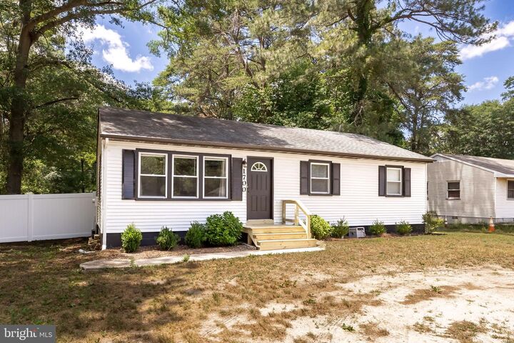 Property Photo: 1700 Dale Lane MD 21801