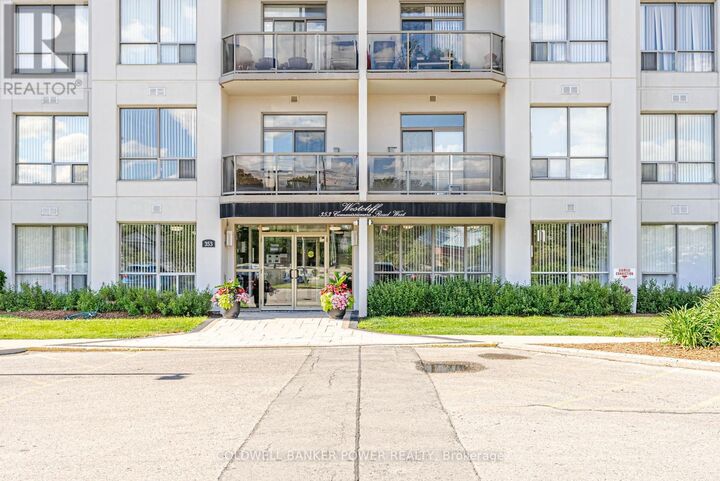 Property Photo: 353 Commissioners Road West 902 ON N6J 0A3
