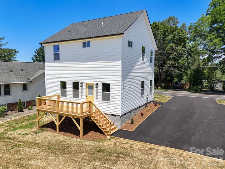 Property Photo: 432 Hazel Mill Road NC 28806