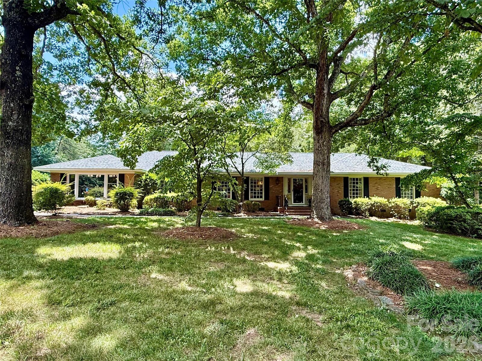 Property Photo: 2925 Grampian Drive NC 28054
