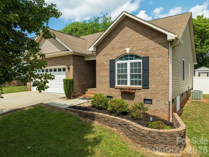 Property Photo:  1590 Mayfair Drive  NC 28613 