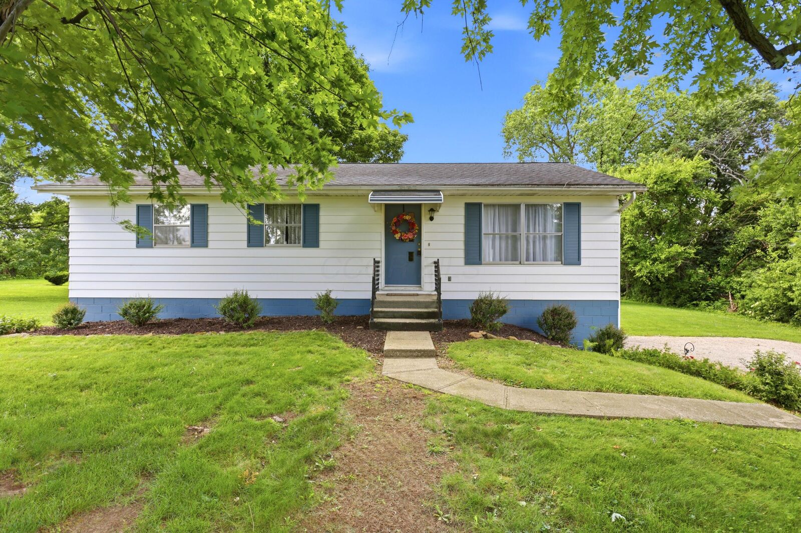 Property Photo: 85 Pleasant Lee Drive OH 43056