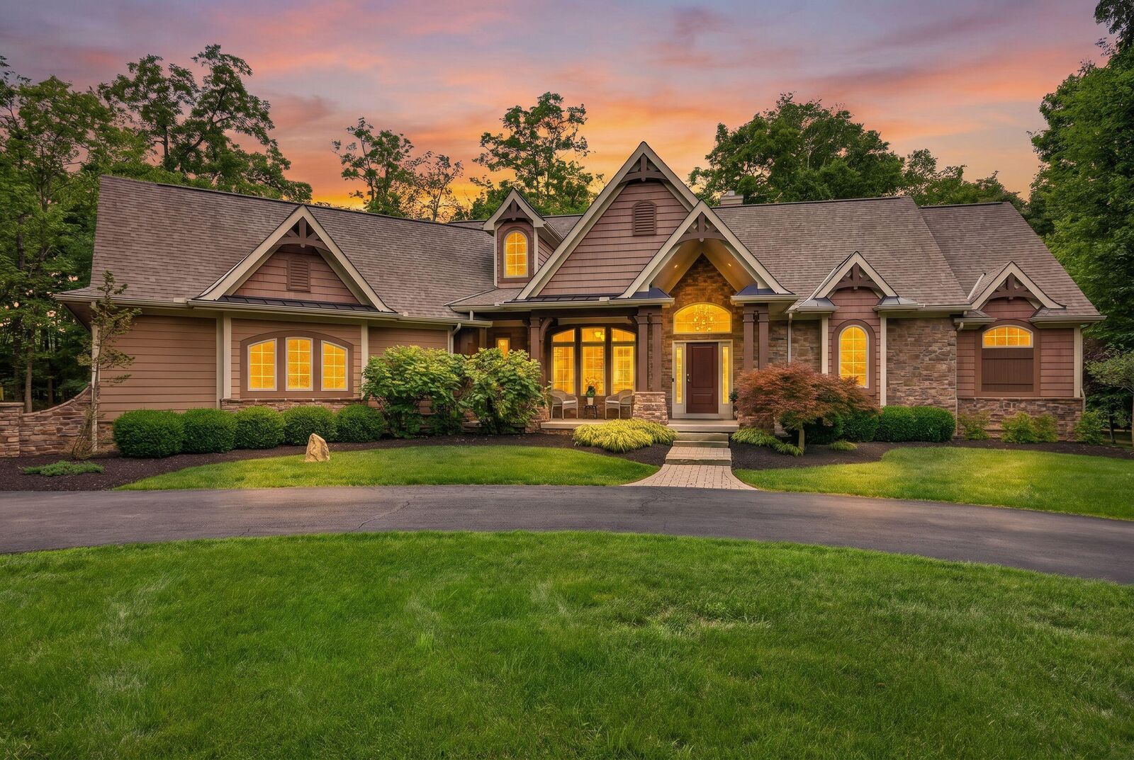 Property Photo: 439 Trillium Drive OH 43119
